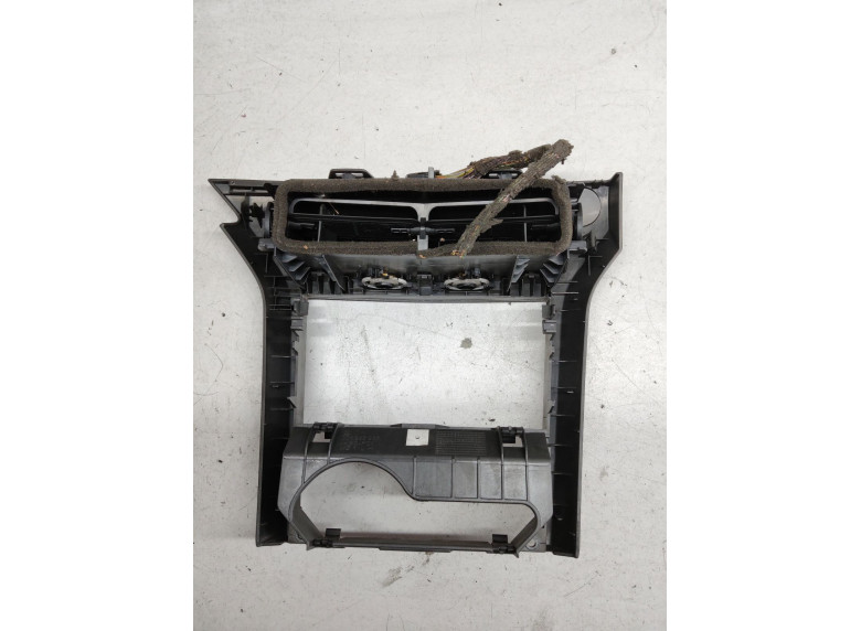 Рамка под магнитолу к Opel Astra, 2005г.