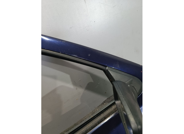 Дверь передняя правая к Volkswagen Golf, 1995г.