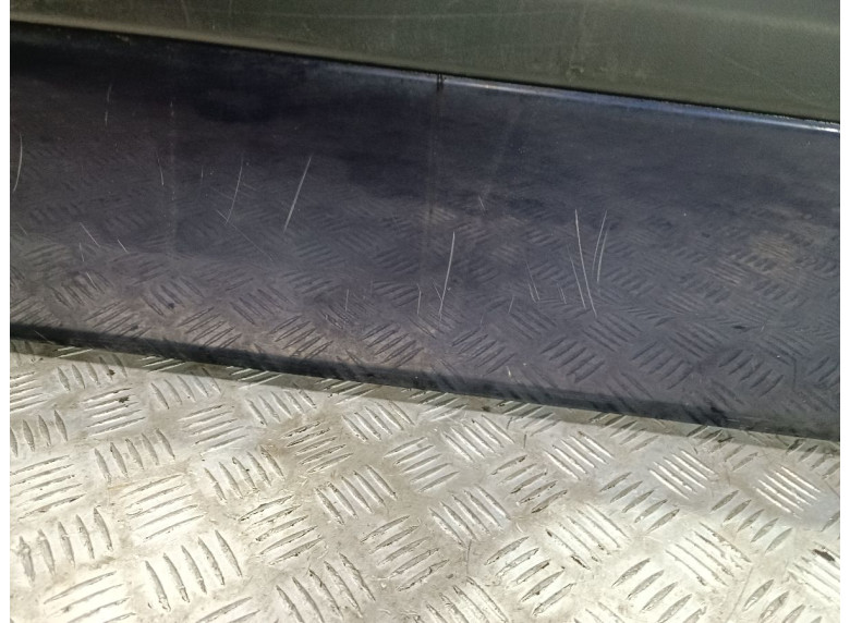 Дверь передняя правая к Volkswagen Golf, 1995г.