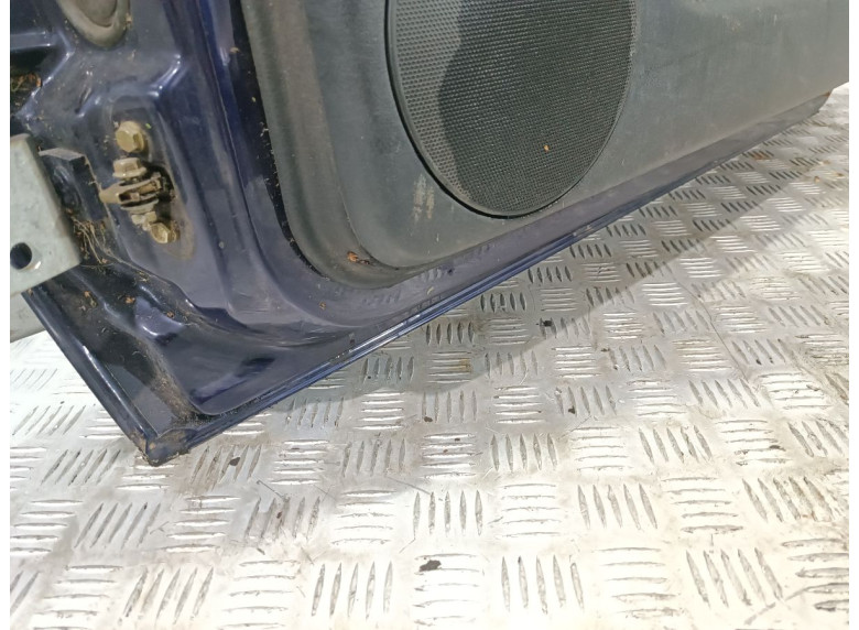 Дверь передняя правая к Volkswagen Golf, 1995г.