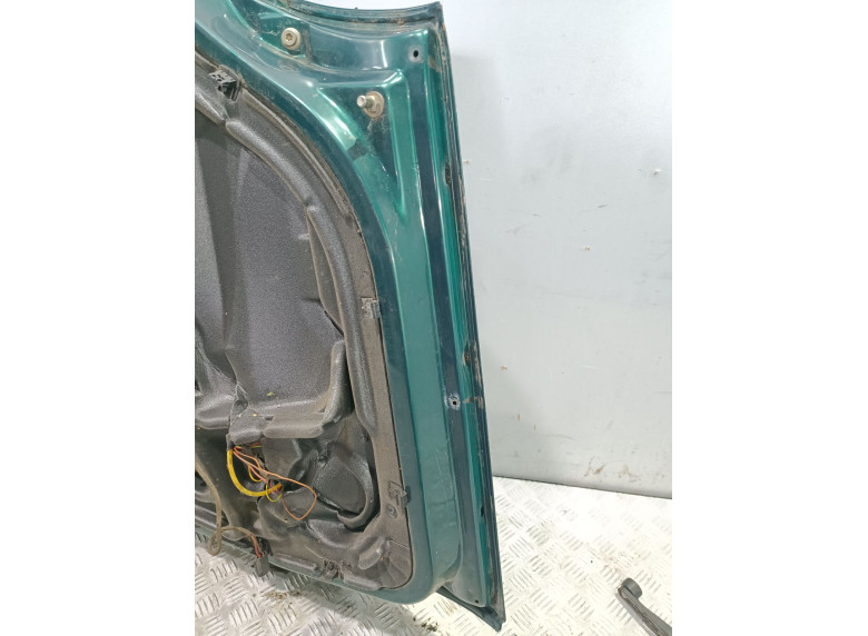 Дверь задняя правая к Volkswagen Passat, 1996г.