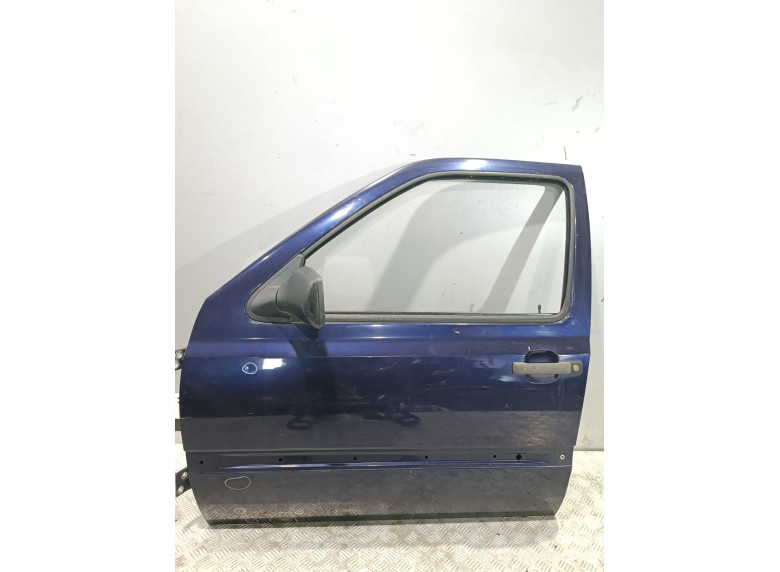 Ручка наружная передняя левая к Volkswagen Golf, 1995г.