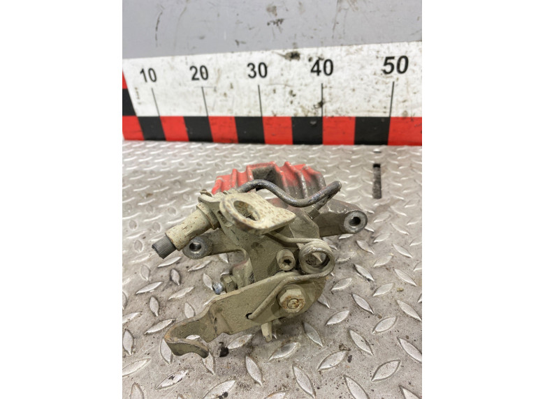 Суппорт задний правый к Volkswagen Golf, 2005г.