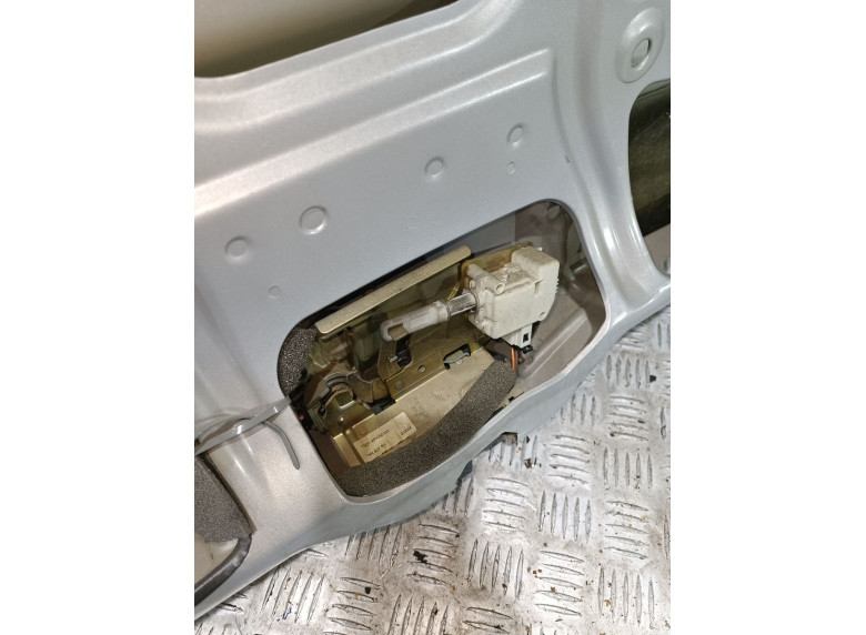 Крышка багажника (дверь 3-5) к Seat Alhambra, 2002г.