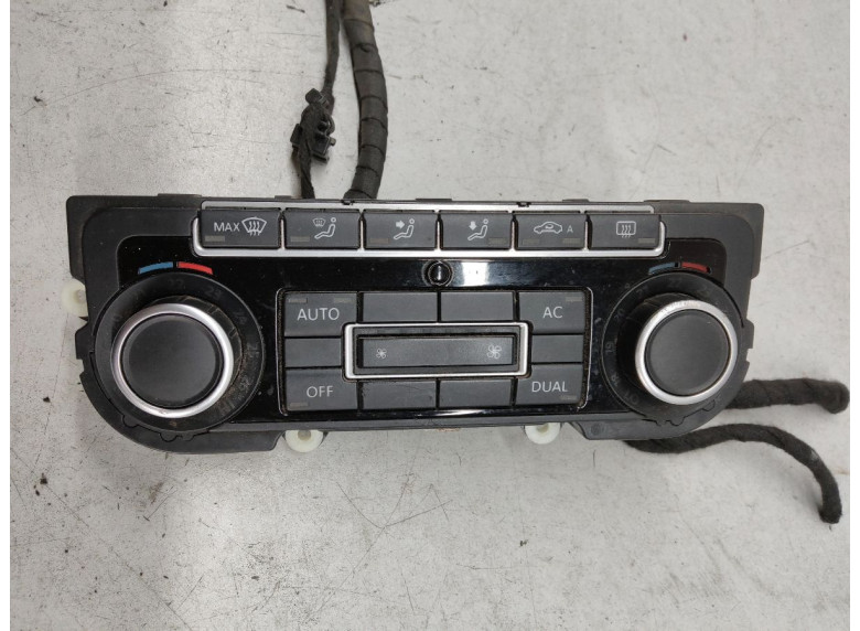 Блок управления печки/климат-контроля к Volkswagen Golf, 2011г.