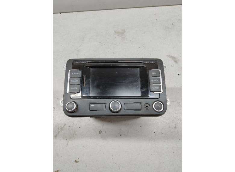 Магнитола к Volkswagen Golf, 2011г.