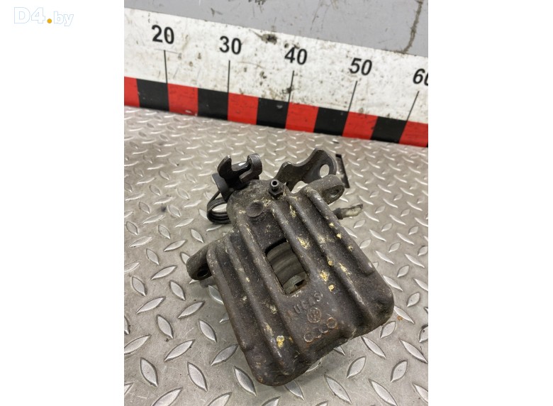 Суппорт задний правый к Audi A6 undefined г.