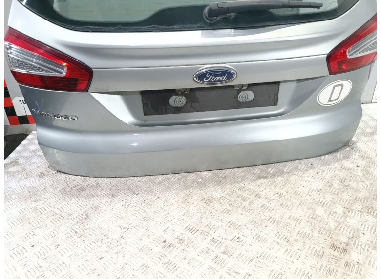 Молдинг крышки багажника к Ford Mondeo, 2011г.