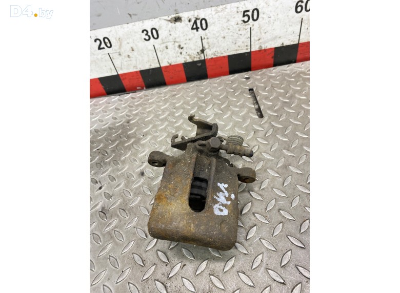 Суппорт задний правый к Volvo V40 undefined г.