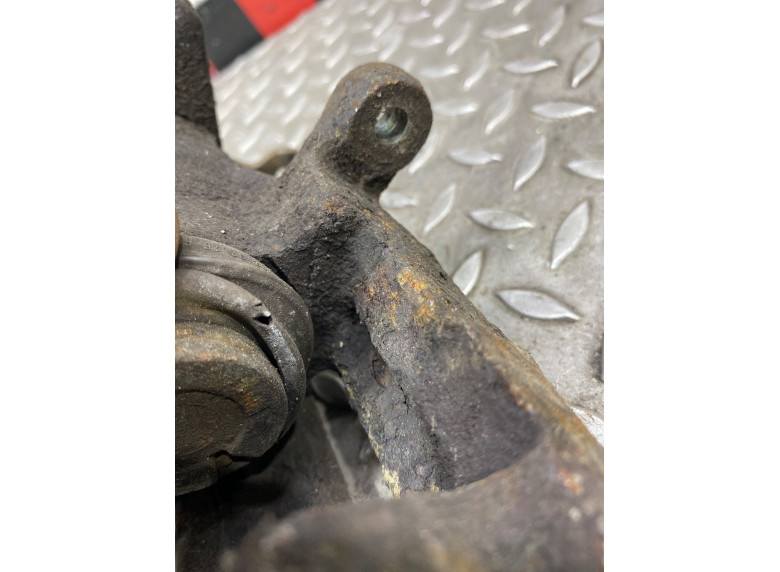 Суппорт задний правый к Суппорт задний правый к Volvo V40 undefined г. V40