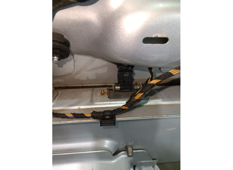 Крышка багажника (дверь 3-5) к Volkswagen Golf, 2009г.