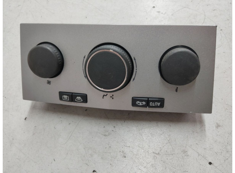 Блок управления печки/климат-контроля к Opel Astra, 2007г.