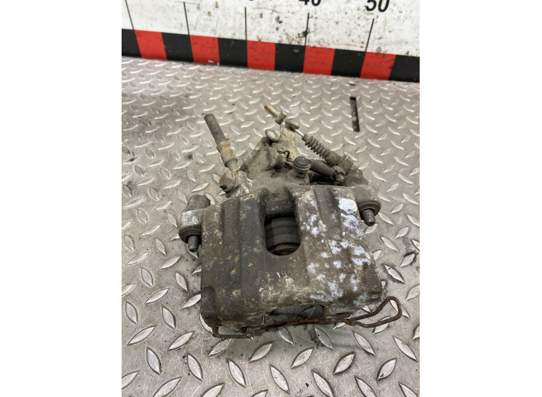 Суппорт задний правый к Opel Vectra, 2004г.