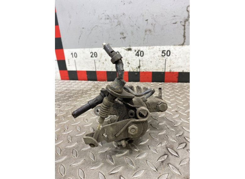 Суппорт задний левый к Volkswagen Golf, 2006г.