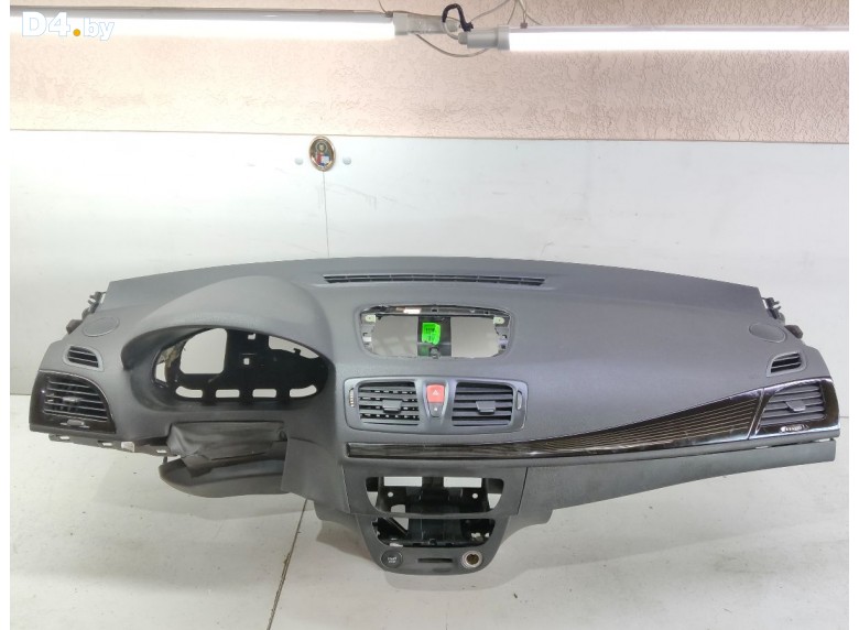 Панель передняя салона (торпедо) к Renault Megane undefined г.