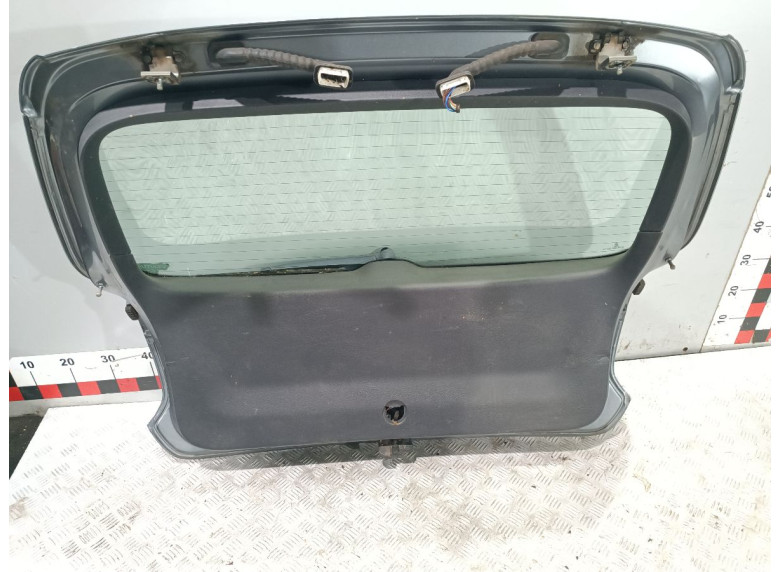 Замок багажника к Volkswagen Golf, 2011г.