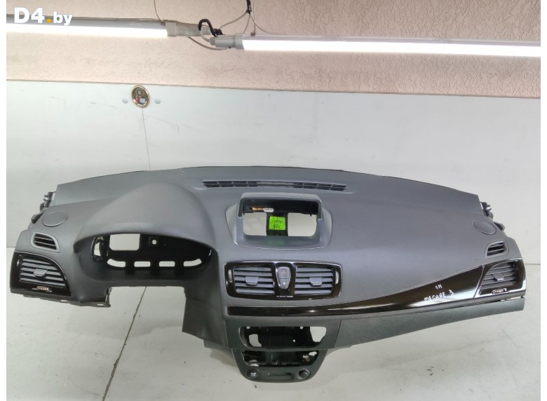 Панель передняя салона (торпедо) к Renault Megane undefined г.