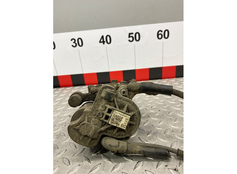 Суппорт задний левый к Volkswagen Passat, 2015г.