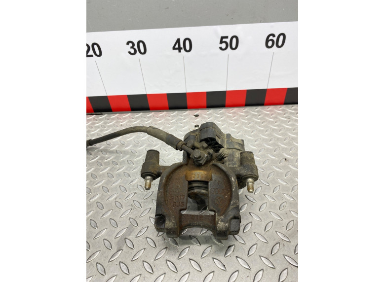 Суппорт задний левый к Volkswagen Passat, 2015г.