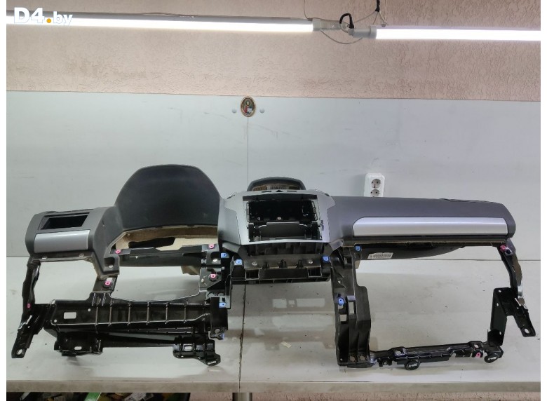 Панель передняя салона (торпедо) к Opel Zafira undefined г.