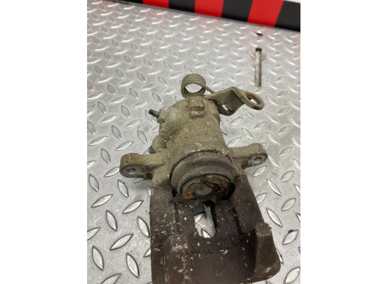 Суппорт задний правый к Суппорт задний правый к Peugeot 307 undefined г. 307