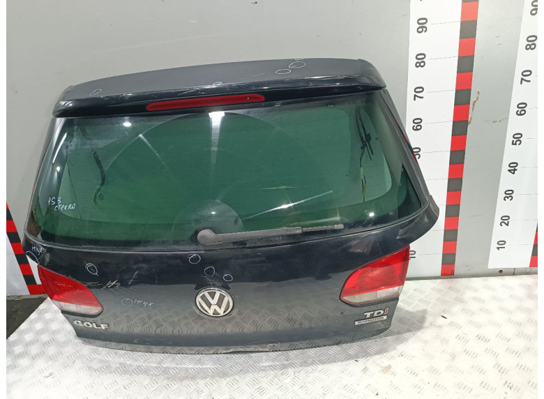 Фонарь крышки багажника правый к Volkswagen Golf, 2011г.