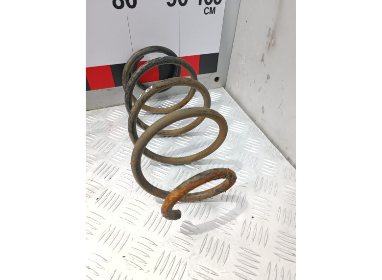 Пружина передняя к Volkswagen Golf, 2006г.