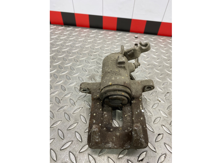 Суппорт задний правый к Volkswagen Golf, 2006г.