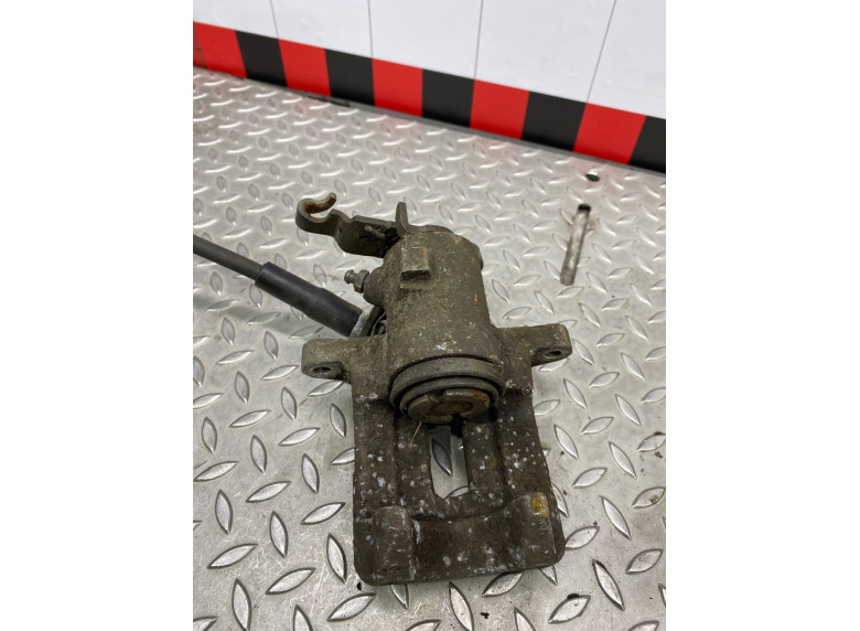 Суппорт задний левый к Volkswagen Golf, 2006г.