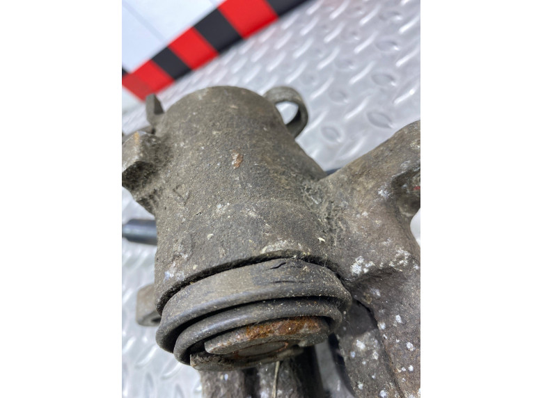 Суппорт задний левый к Volkswagen Golf, 2006г.