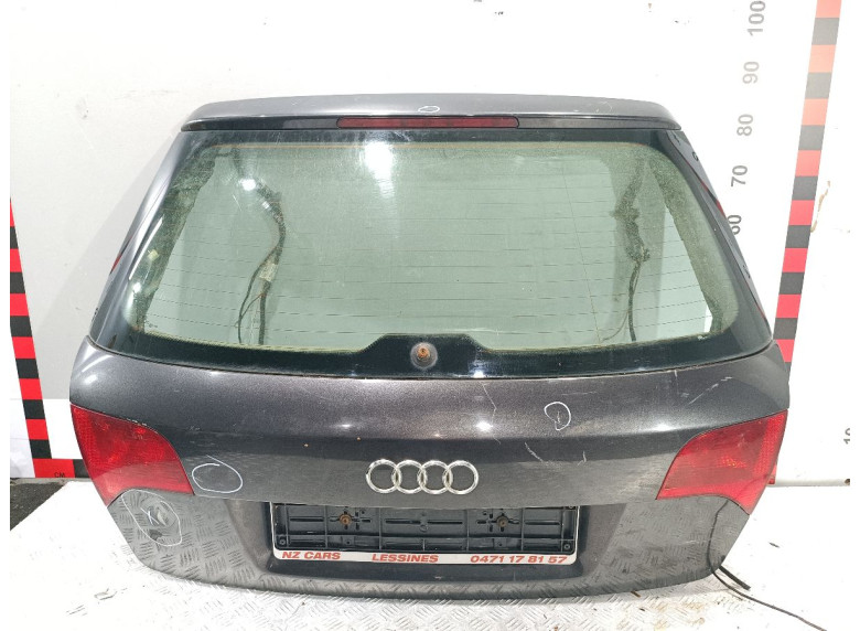 Накладка подсветки номера к Audi A4, 2007г.