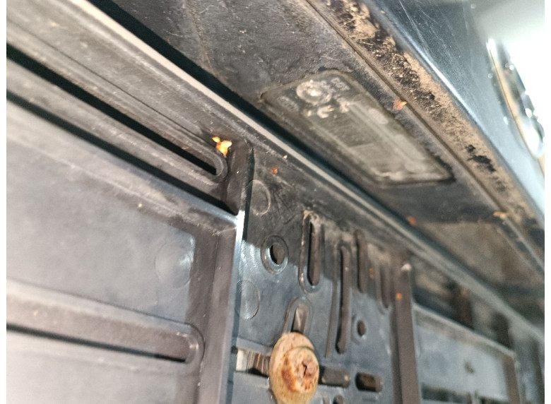 Накладка подсветки номера к Audi A4, 2007г.