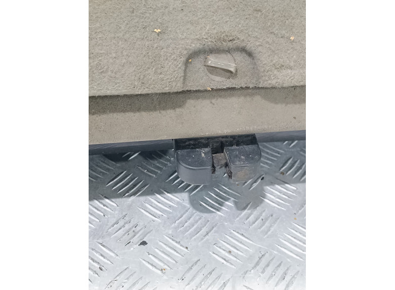 Замок багажника к Audi A4, 2007г.