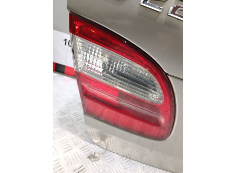 Фонарь крышки багажника левый к Mercedes E W211, 2004г.