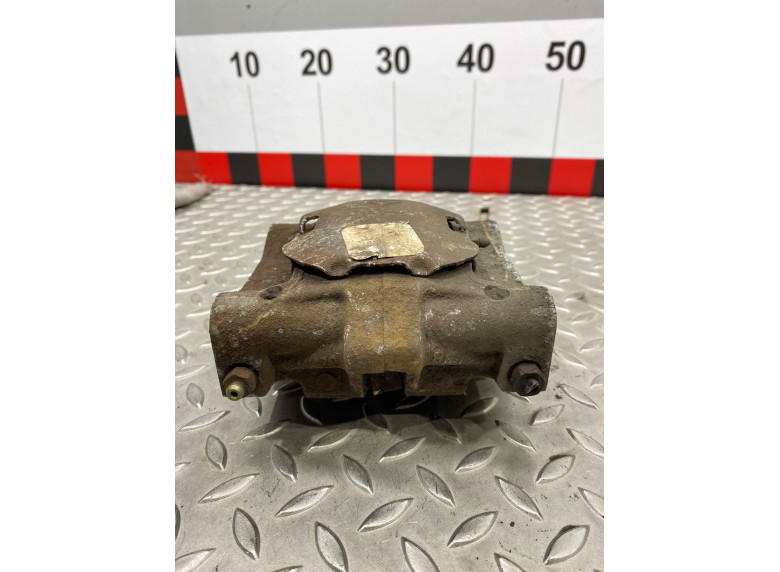 Суппорт задний правый к Citroen C5, 2002г.