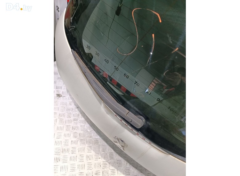 Щеткодержатель задний к Peugeot 208 undefined г.