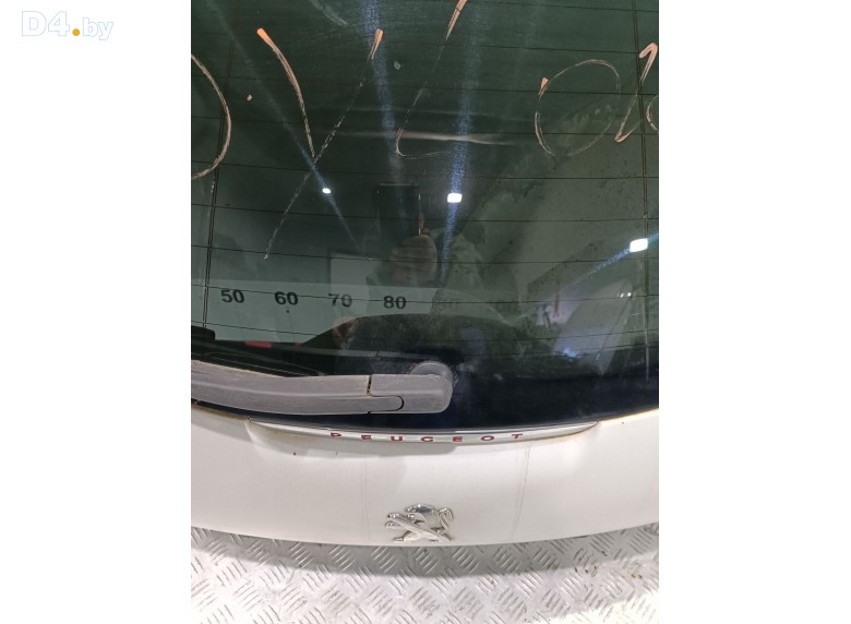 Моторчик заднего стеклоочистителя (дворника) к Peugeot 208 undefined г.