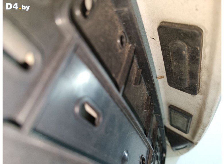 Кнопка открытия багажника к Peugeot 208 undefined г.