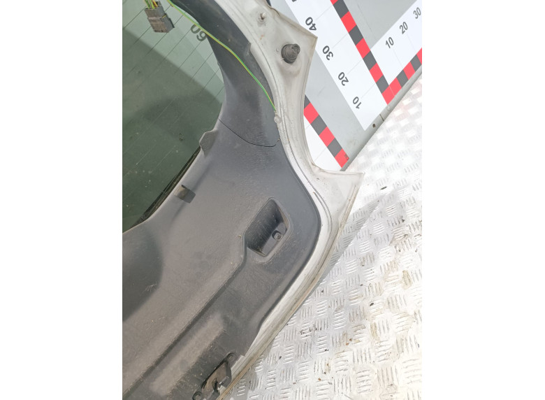 Крышка багажника (дверь 3-5) к Peugeot 208, 2016г.