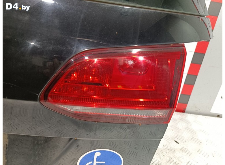 Фонарь крышки багажника правый к Volkswagen Golf undefined г.