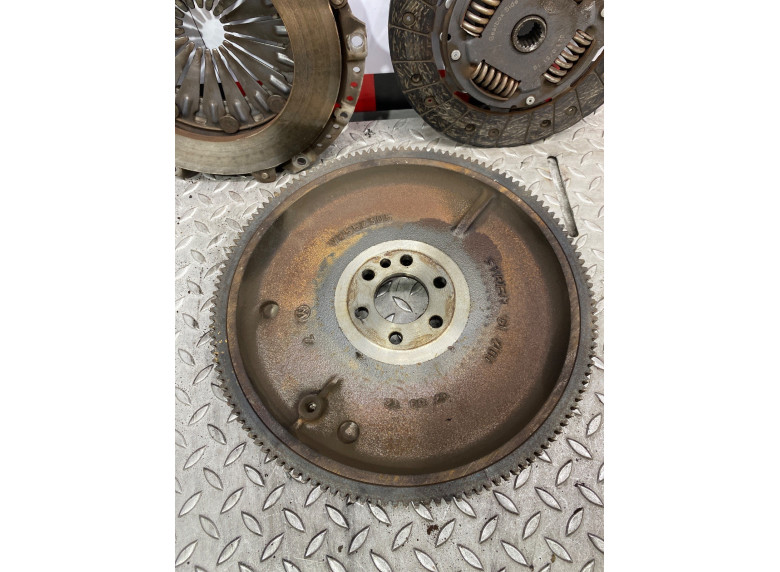 Комплект сцепления к Peugeot Partner, 2012г.