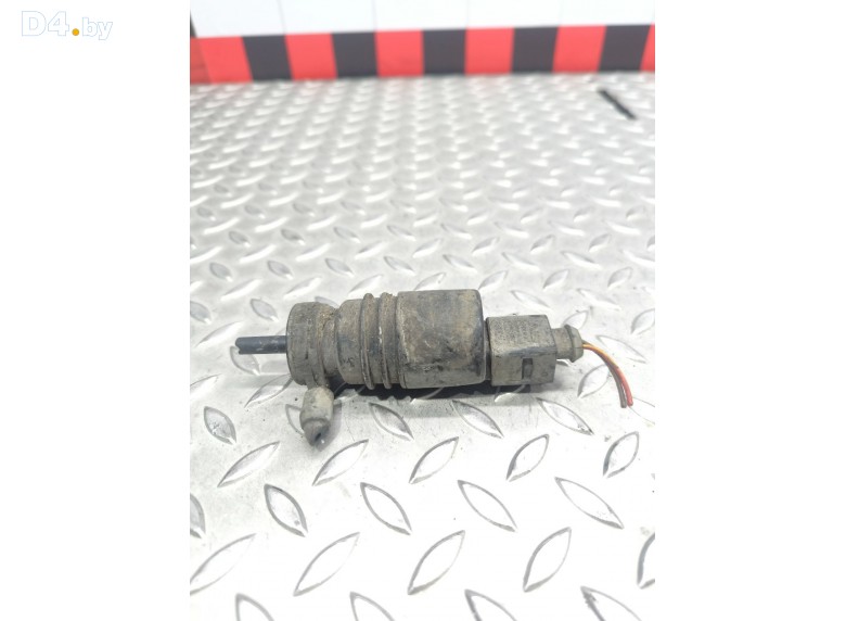 Насос (моторчик) омывателя стекла к Mercedes CW203 undefined г.