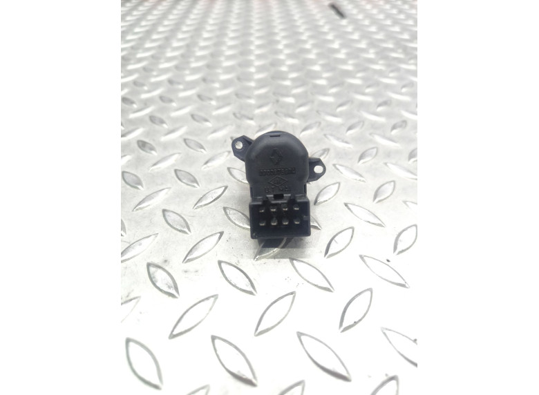 Джойстик регулировки зеркал к Renault Espace, 1999г.