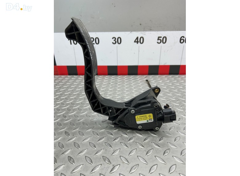 Педаль газа к Renault Logan undefined г.