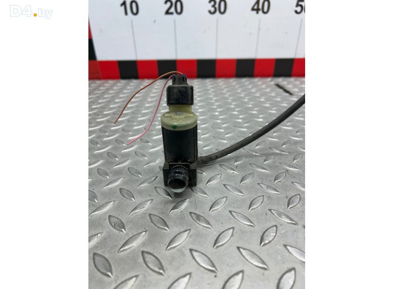 Насос (моторчик) омывателя стекла к Suzuki Swift undefined г.