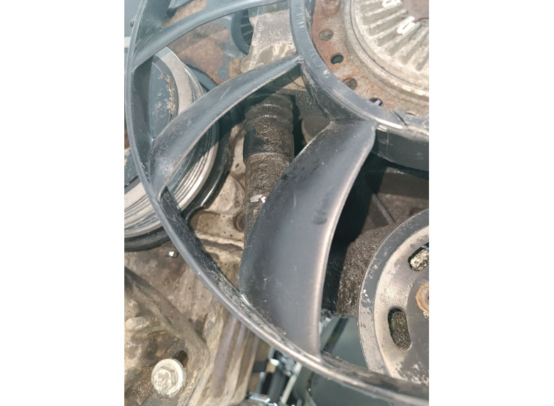 Натяжитель ремня генератора к Volkswagen Passat, 2001г.