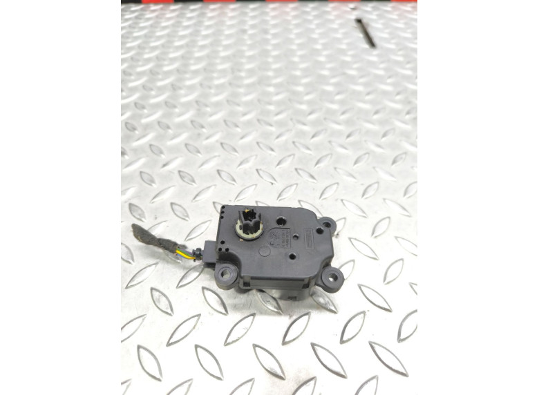 Моторчик заслонки печки к Ford S-Max, 2008г.