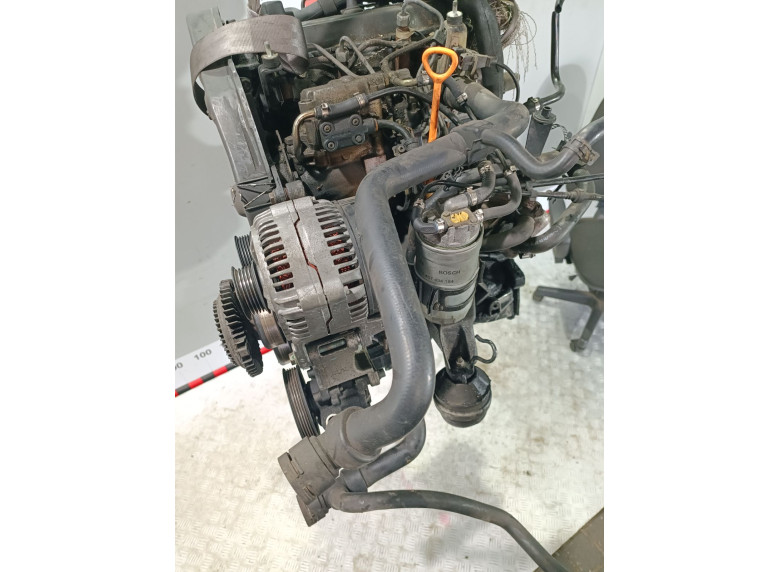 Патрубок радиатора к Volkswagen Passat, 1998г.