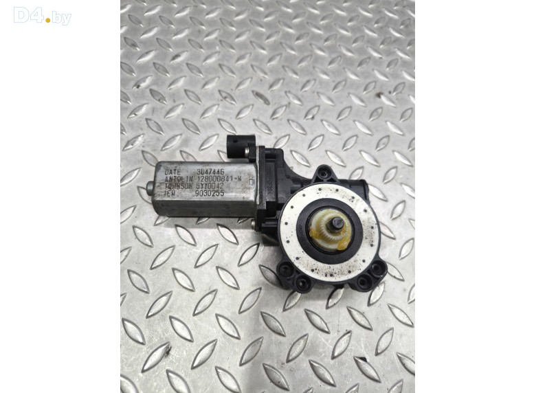 Моторчик стеклоподъемника передний левый к Lada Largus undefined г.