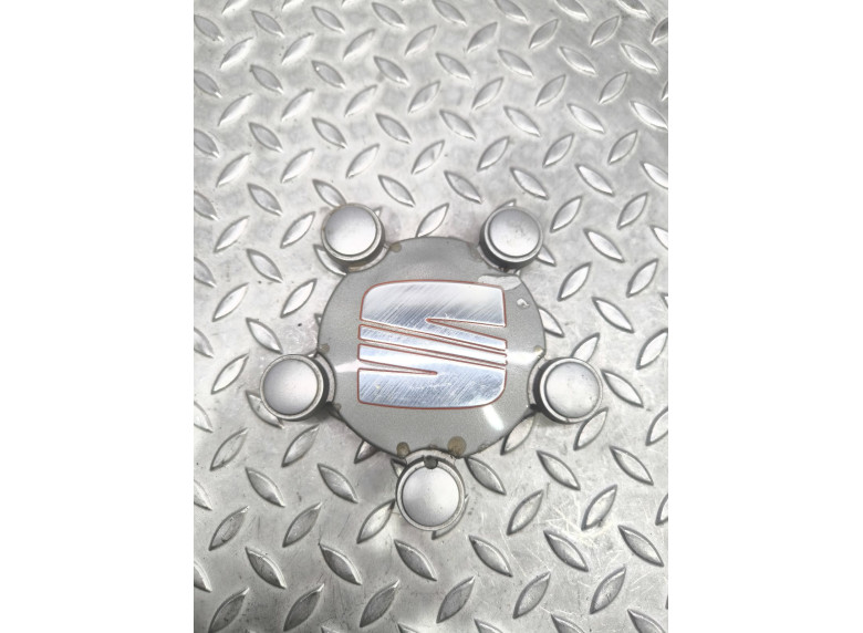 Колпачок литого диска к Seat Leon, 2006г.